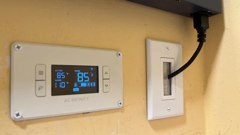 Smart home lighting and climate control panel